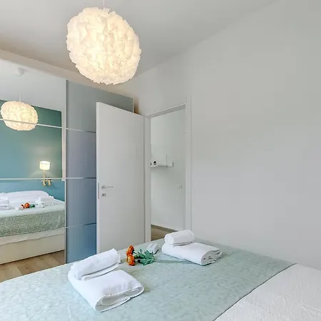 Il Porticciolo - Front Panoramic - Happy Apartment *