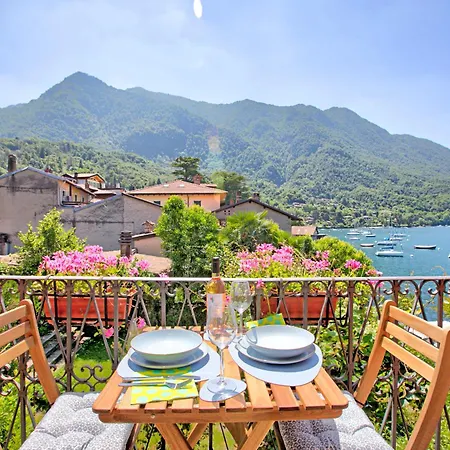Il Porticciolo - Lake Front Panoramic Apartment - Happy Rentals Castelveccana