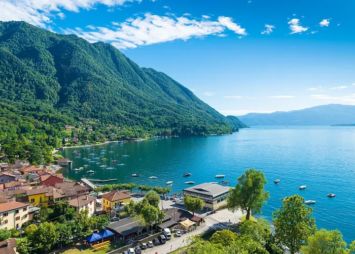 Il Porticciolo Front - Happy * 카스텔베카나